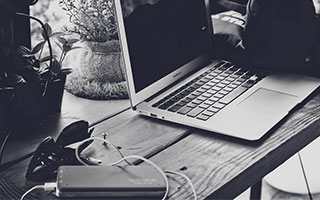 “曼城阵容豪华，誓言捍卫欧冠荣耀”